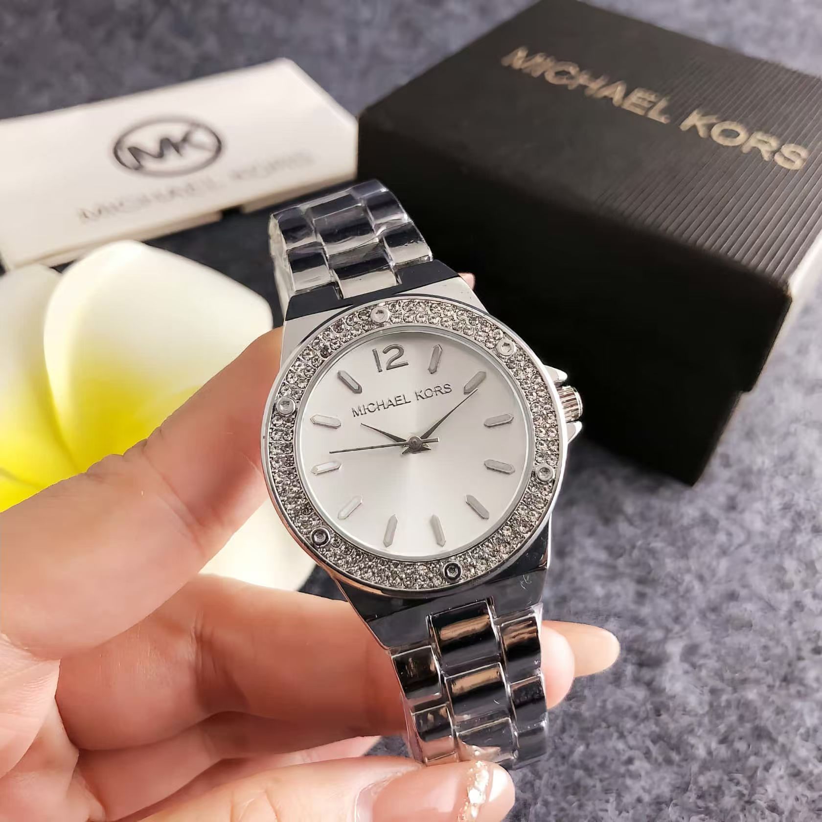 Relógio de Luxo para Mulheres  - Luxury Watch Photography avaliação e preço