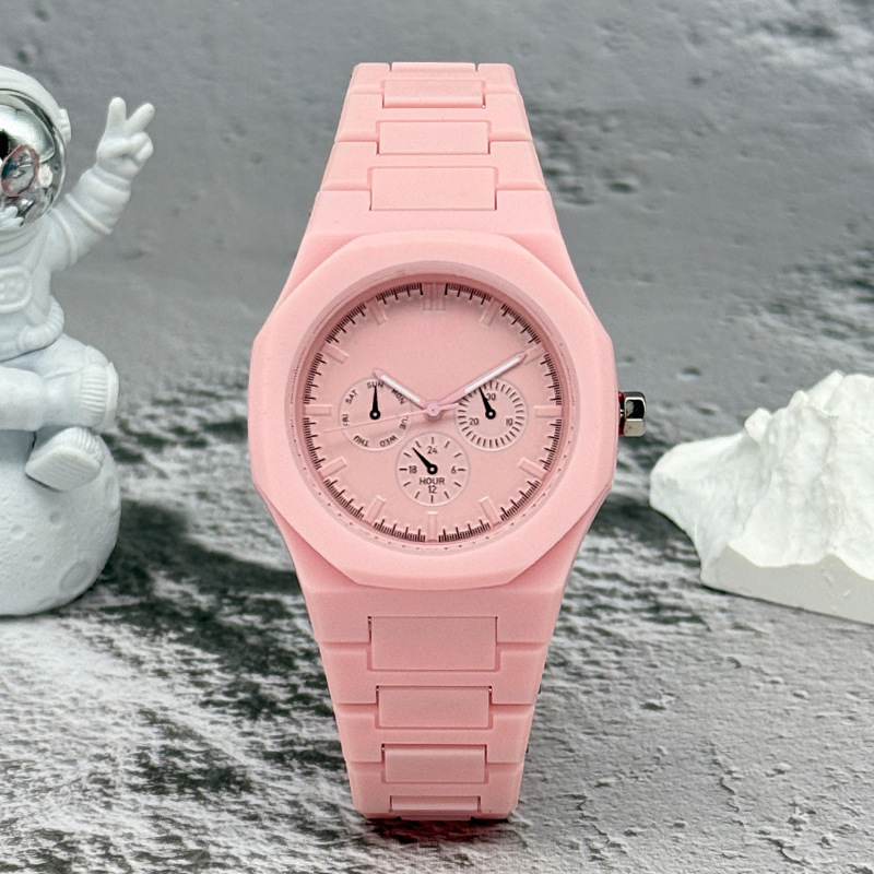 Relógio de Marca Famosa com Mo - Luxury Watch Market avaliação e preço